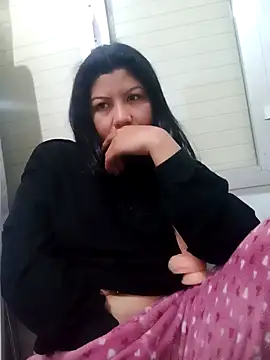 katymojadit online show from December 2024 07:43:01 PM