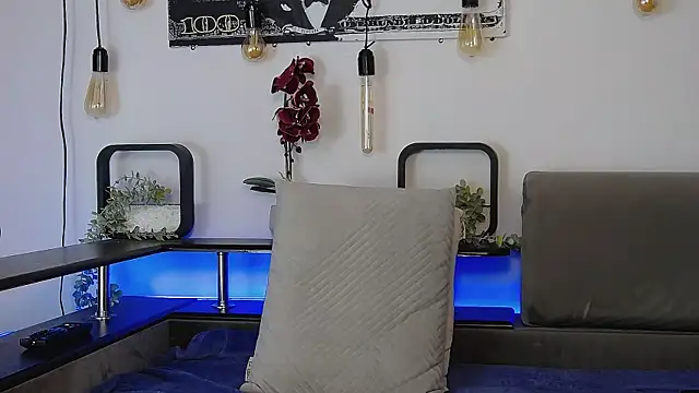 CarterCole online show from March 2025 01:40:01 PM