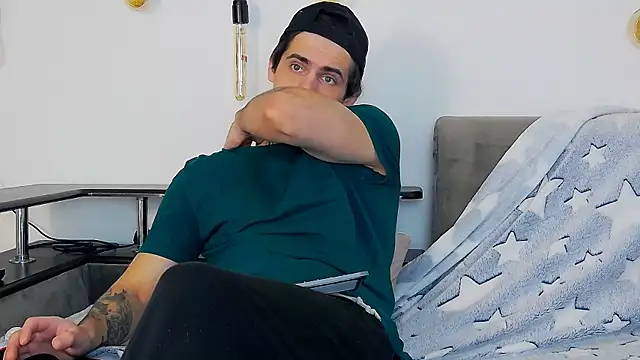 CarterCole online show from January 2026 09:01:01 AM