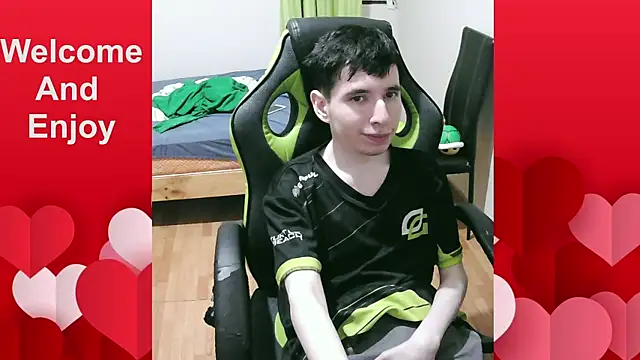 Twink martinboy online show from March 2026 01:33:01 AM