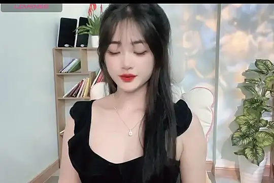  Aimy  online show from March 2025 05:03:02 PM