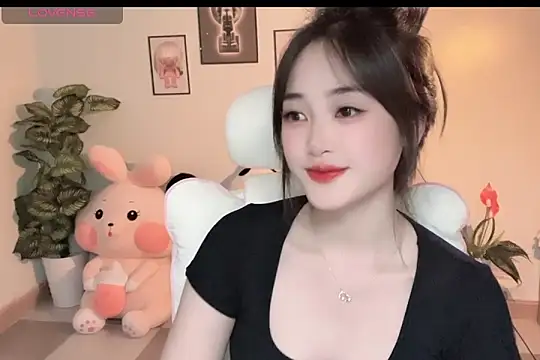  Aimy  online show from November 2025 05:13:02 PM