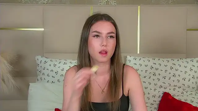 AliceMoreno online show from September 2025 05:12:02 PM