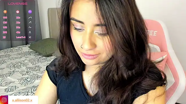 Snapshot of x_allison chatting on January 2025 11:48:01 PM x allison online show from January 2025 11:48:01 PM