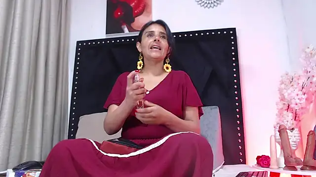 Snapshot of _Marcela__ chatting on March 2025 12:19:02 PM Marcela online show from March 2025 12:19:02 PM