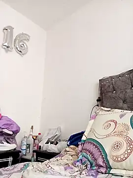 Juanamd1 online show from December 2025 12:58:02 PM