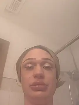 ImCarolinaCutiexxx online show from September 2025 06:44:02 PM