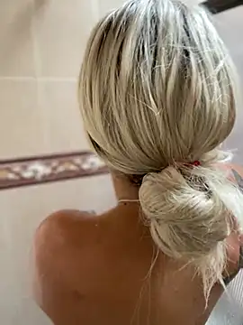 SamaraJay1 online show from December 2024 01:02:01 PM