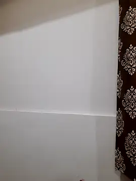 Snapshot of Guyinshortss chatting on October 2025 08:29:02 PM Guyinshortss online show from October 2025 08:29:02 PM