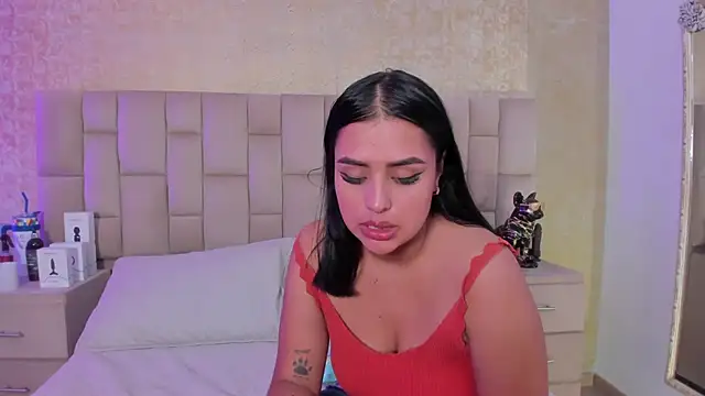 EmmaTorres  online show from December 2024 08:16:01 PM