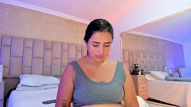 EmmaTorres  online show from December 2024 02:30:02 AM