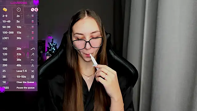 Sm0ly online show from January 2025 01:48:01 AM