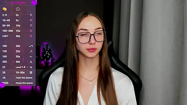 Sm0ly online show from January 2025 01:33:01 AM