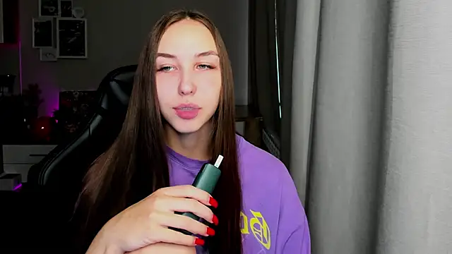 Sm0ly online show from September 2025 01:52:01 AM