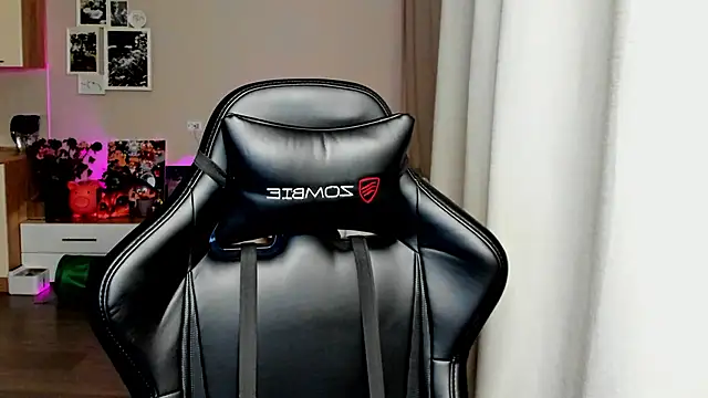 Sm0ly online show from October 2025 01:40:01 AM