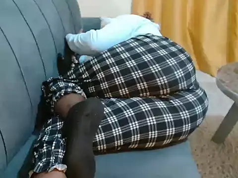 leslysexygirl online show from November 2025 08:19:02 PM