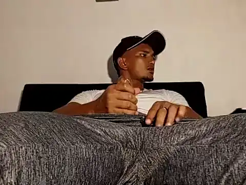 Latinsex2501 online show from February 2026 07:32:02 PM