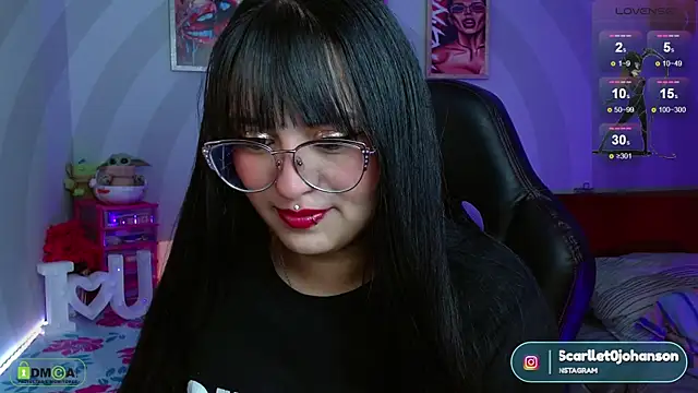 Miss scarllet  online show from December 2024 01:06:01 PM