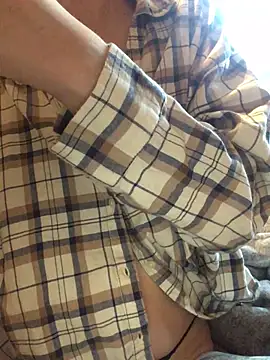 indie-rayne online show from February 2025 07:26:02 AM