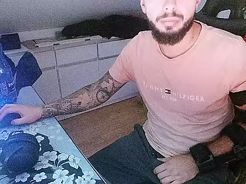 prezydentcam online show from October 2025 07:32:01 PM