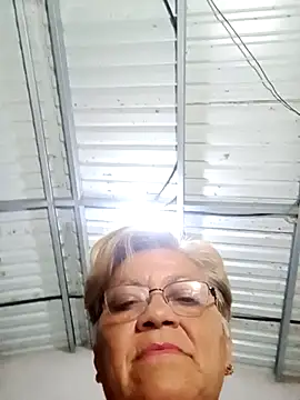 Madrastrahot69 online show from September 2025 04:01:01 AM