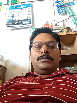 Snapshot of Srmotrs chatting on May 2026 05:24:01 AM Srmotrs online show from May 2026 05:24:01 AM