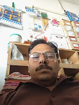 Snapshot of Srmotrs chatting on July 2026 06:18:01 AM Srmotrs online show from July 2026 06:18:01 AM