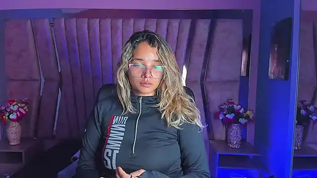 Olivia Fox69 online show from January 2025 02:22:02 AM