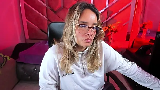 Olivia Fox69 online show from September 2025 03:18:02 AM