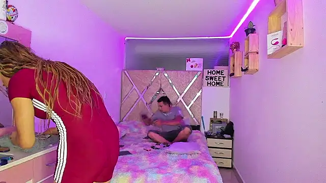 parejacaliente20154 online show from March 2026 11:04:01 AM