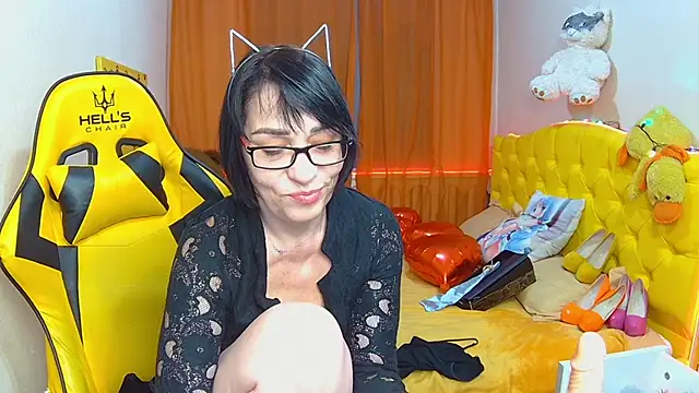 SandraHormas online show from February 2025 02:05:02 PM