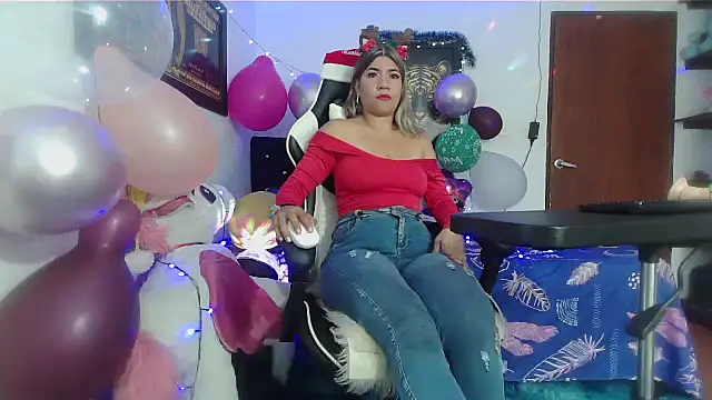 Snapshot of sexy_bunny_hot chatting on December 2024 04:42:01 PM sexy bunny hot online show from December 2024 04:42:01 PM