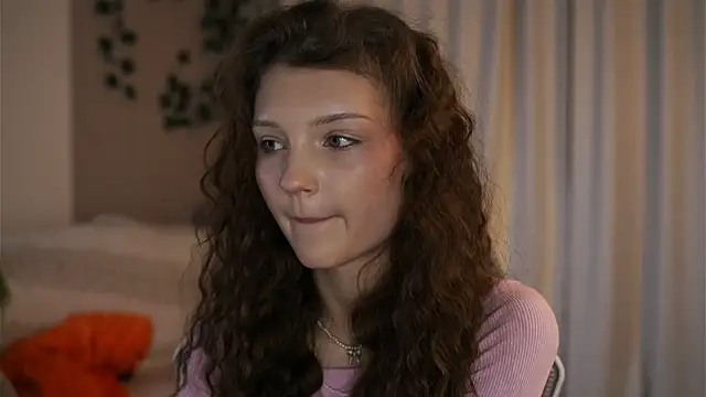 CindyGarrison online show from November 2025 11:32:01 PM