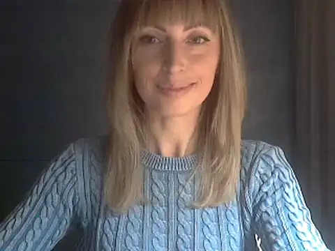 Snapshot of EffectMaya chatting on December 2024 04:17:01 PM EffectMaya online show from December 2024 04:17:01 PM