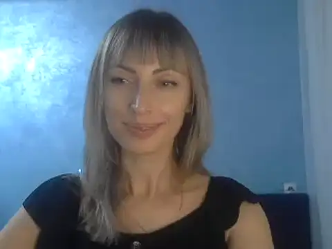 Snapshot of EffectMaya chatting on December 2024 05:21:02 PM EffectMaya online show from December 2024 05:21:02 PM