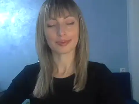 Snapshot of EffectMaya chatting on January 2025 03:19:01 PM EffectMaya online show from January 2025 03:19:01 PM