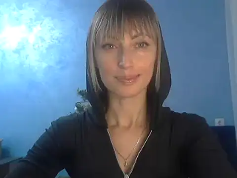 Snapshot of EffectMaya chatting on January 2025 07:31:02 PM EffectMaya online show from January 2025 07:31:02 PM