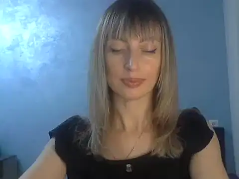 Snapshot of EffectMaya chatting on January 2025 07:22:01 PM EffectMaya online show from January 2025 07:22:01 PM