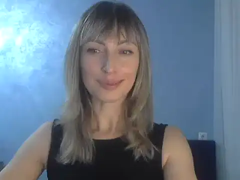 Snapshot of EffectMaya chatting on February 2025 06:49:02 PM EffectMaya online show from February 2025 06:49:02 PM