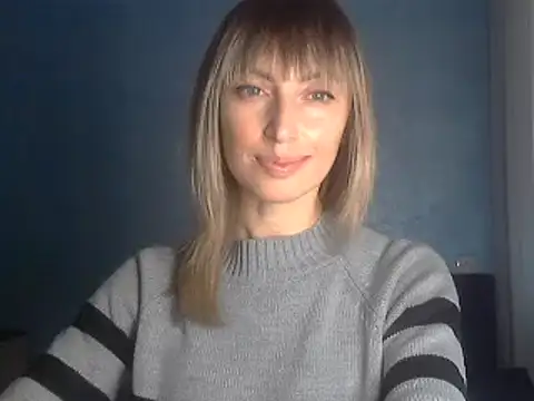 Snapshot of EffectMaya chatting on February 2025 12:16:01 PM EffectMaya online show from February 2025 12:16:01 PM