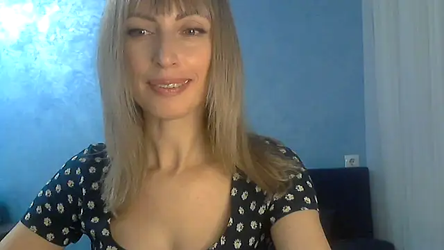 Snapshot of EffectMaya chatting on February 2025 05:28:01 PM EffectMaya online show from February 2025 05:28:01 PM