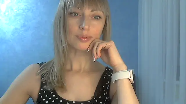 Snapshot of EffectMaya chatting on March 2025 06:56:02 PM EffectMaya online show from March 2025 06:56:02 PM