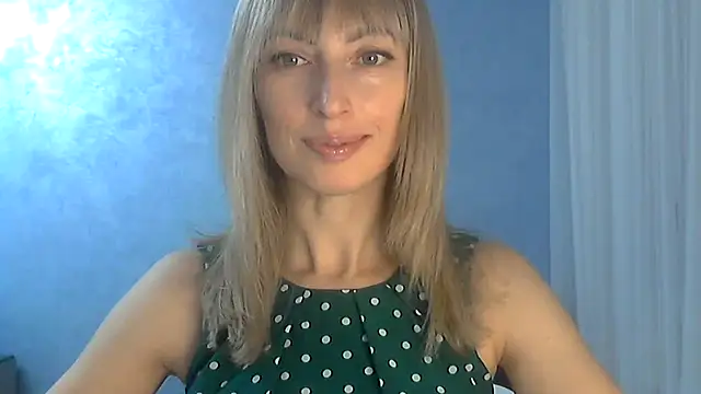 Snapshot of EffectMaya chatting on March 2025 04:22:02 PM EffectMaya online show from March 2025 04:22:02 PM