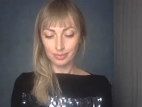 Snapshot of EffectMaya chatting on October 2025 04:51:02 PM EffectMaya online show from October 2025 04:51:02 PM