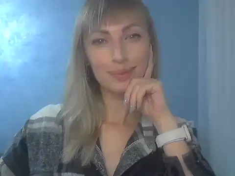 Snapshot of EffectMaya chatting on October 2025 07:13:02 PM EffectMaya online show from October 2025 07:13:02 PM