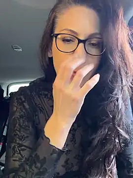 BeautifulMesss online show from October 2025 03:36:01 PM