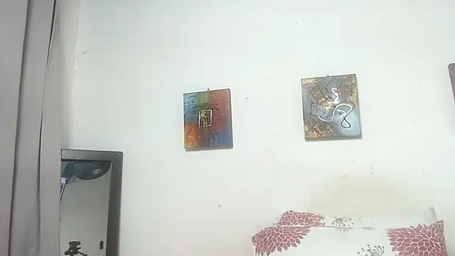 Snapshot of Madeline_Woods chatting on January 2026 12:18:02 PM Madeline Woods online show from January 2026 12:18:02 PM