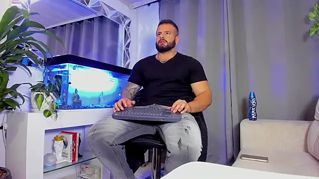 Johnnygrayson1 online show from January 2025 12:35:02 AM