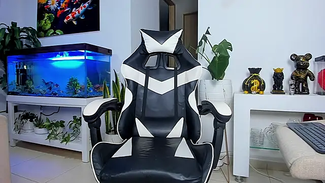 Johnnygrayson1 online show from October 2025 01:55:02 AM