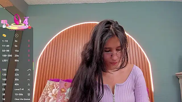 Snapshot of NayeCloud chatting on January 2026 03:44:01 AM NayeCloud online show from January 2026 03:44:01 AM